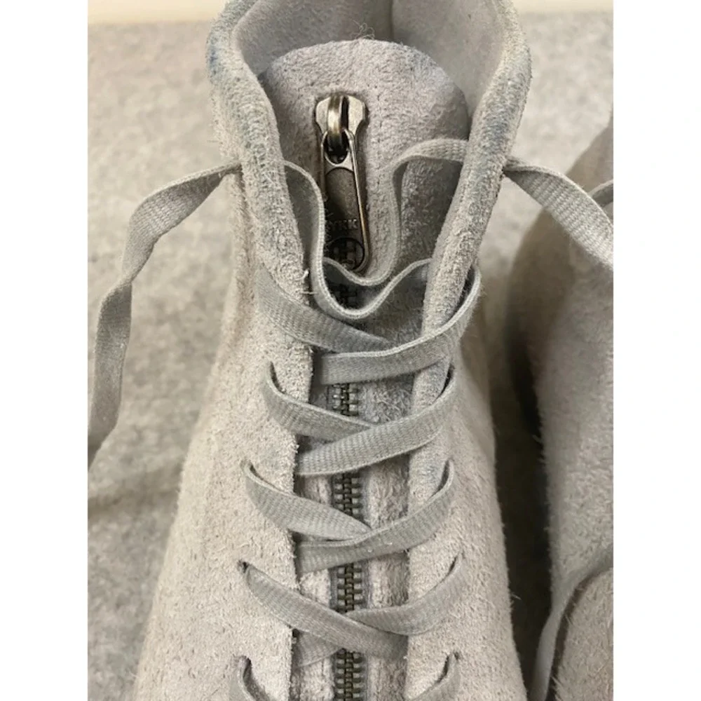 Converse All Star Men’s Suede High-Top Sneakers in Light Gray - Picture 3 of 10